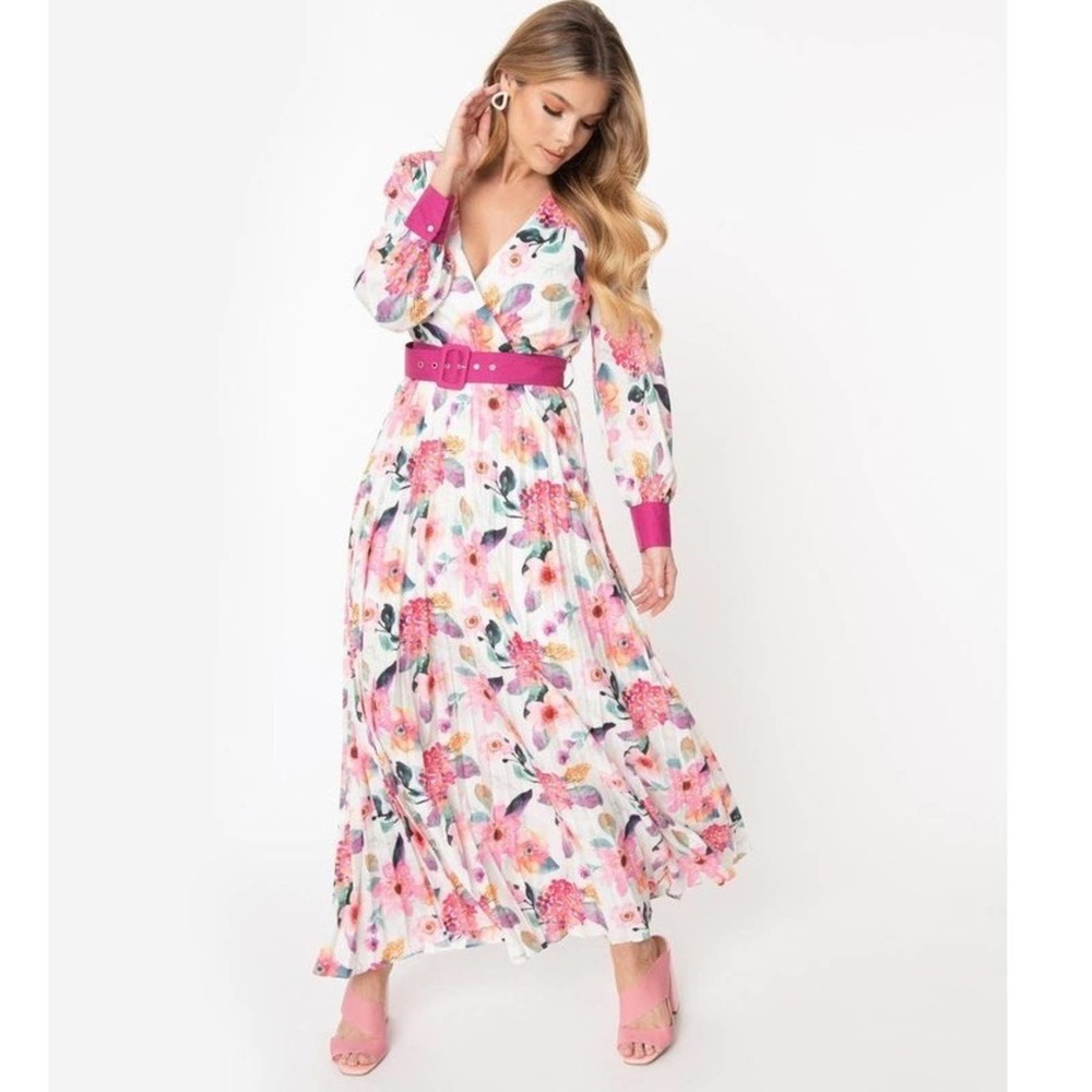 NWT Ivory & Pink Watercolor Floral Print Belted Maxi Dress